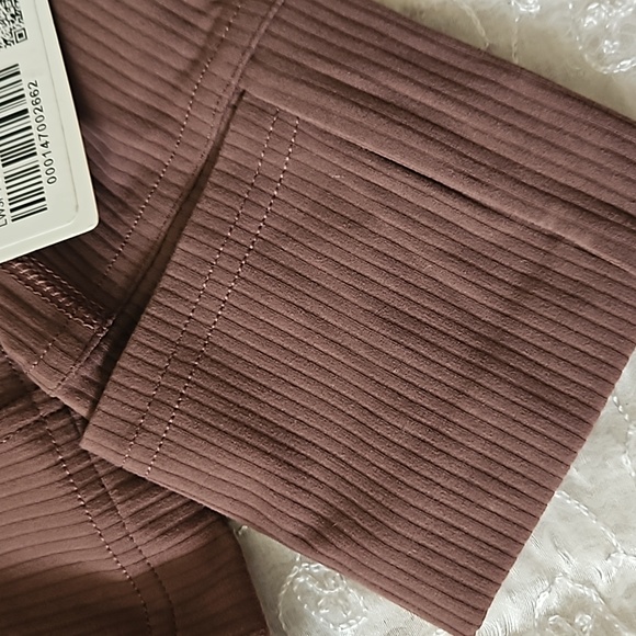 Lululemon Defined Cropped Jacket Ribbed Nulu - Size 10 - Picture 3 of 13